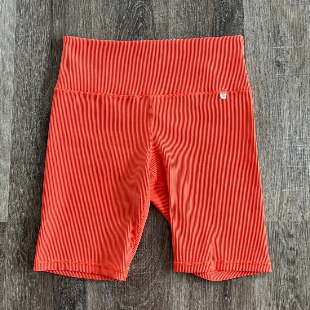 Athleta x Alicia Keys Keys Elation Rib 9” Bike Short Coral - Size: Large - Picture 2 of 7